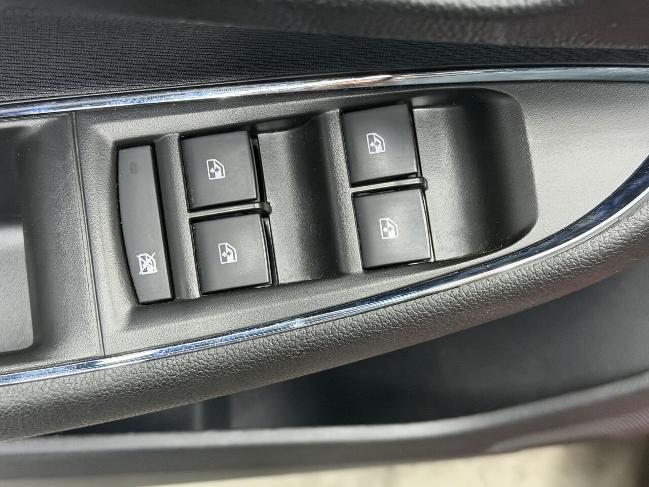 2019 Chevrolet Cruze Red Blainville - photo #17