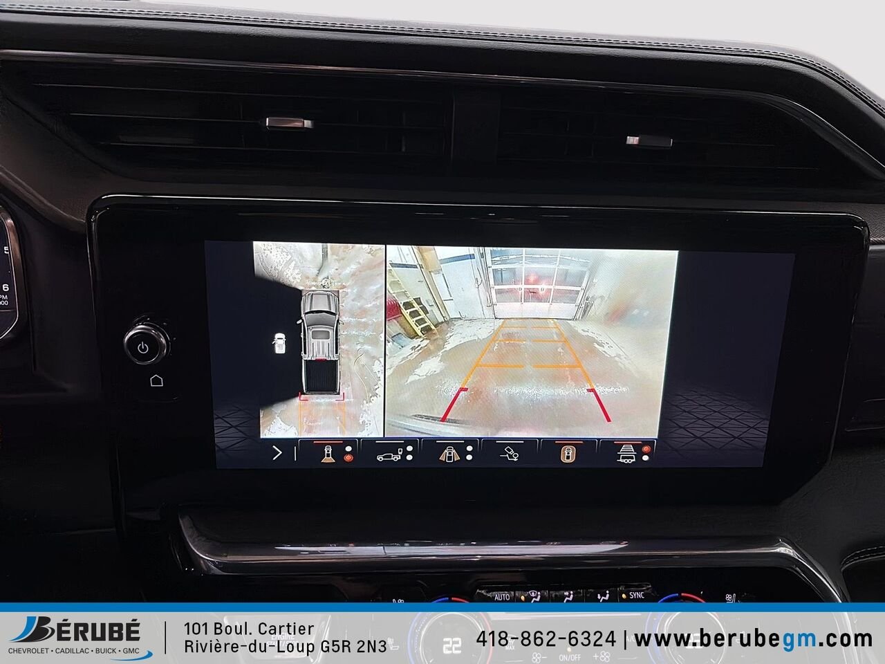 2024 GMC 1500 4RM, CAISSE COURTE, CAB. MULTIPLAC Denali cabine multiplace 4RM 147 po Red Rivière-du-Loup - photo #18