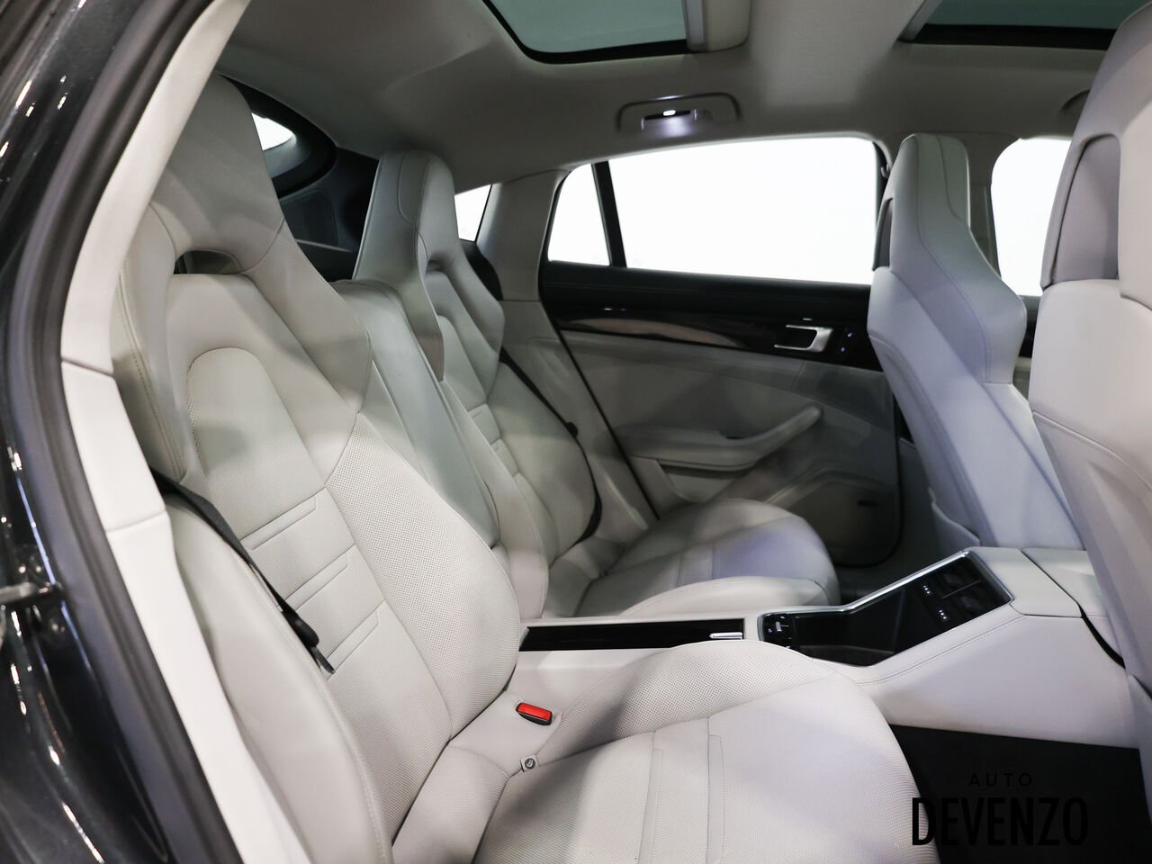 2018 Porsche Panamera Grey Saint-Eustache - photo #8