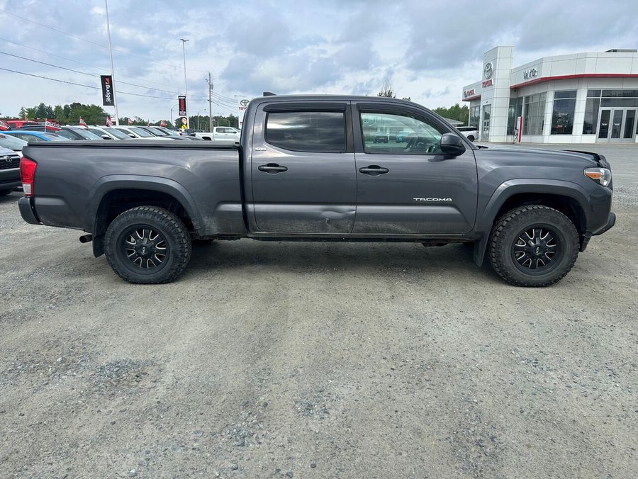 Toyota Tacoma SR5 Double Cab V6 4RM BA 2017 2017 Gris