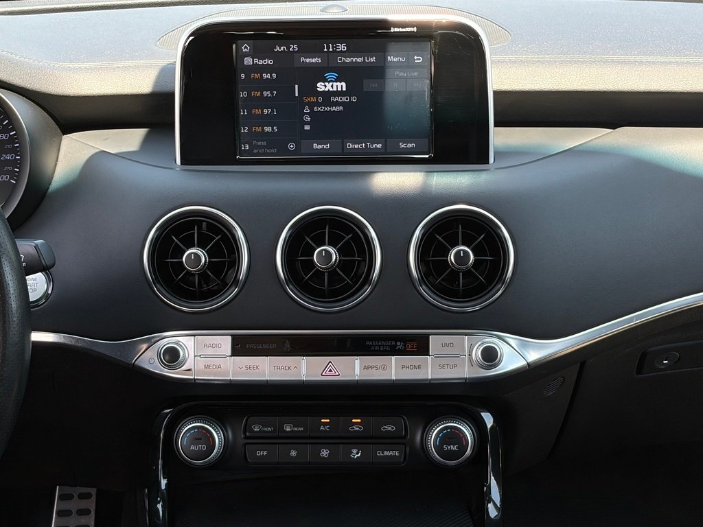 2018 Kia Stinger Black Gatineau - photo #16