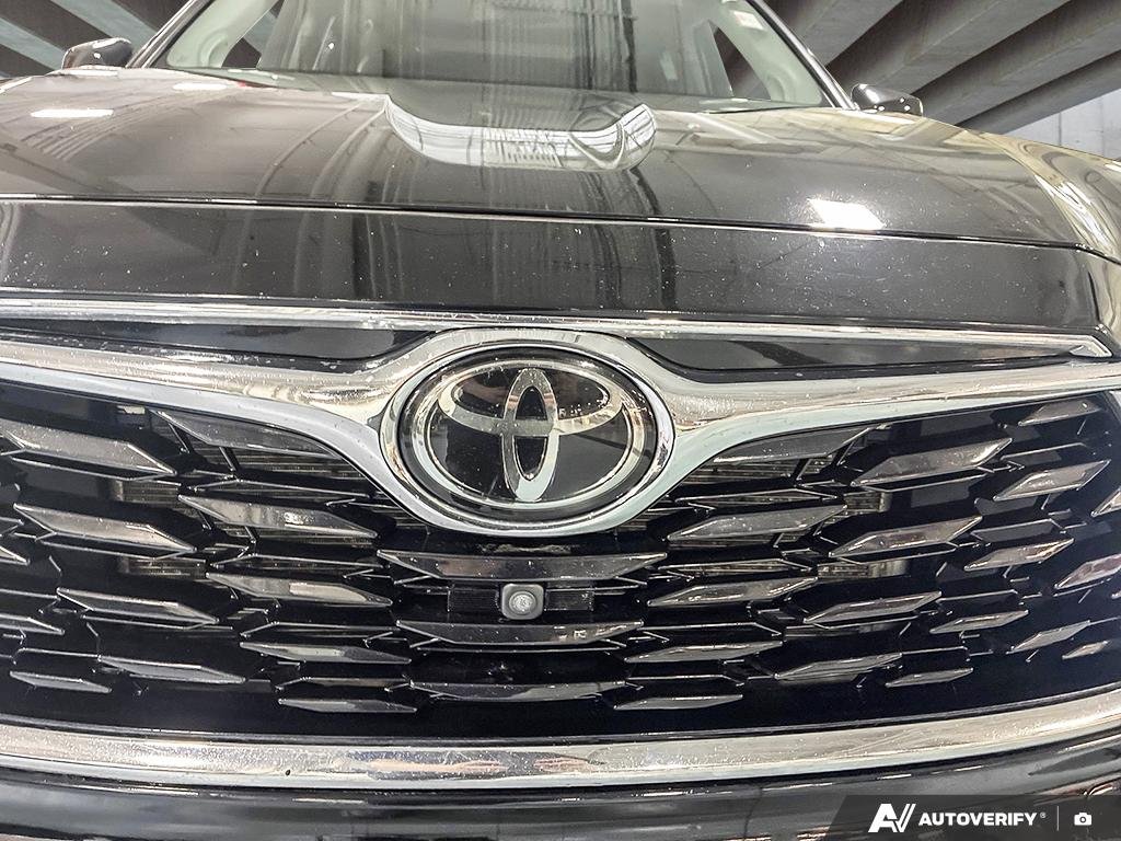 2021 Toyota Highlander 2601587A | Limited Edmonton - photo #8