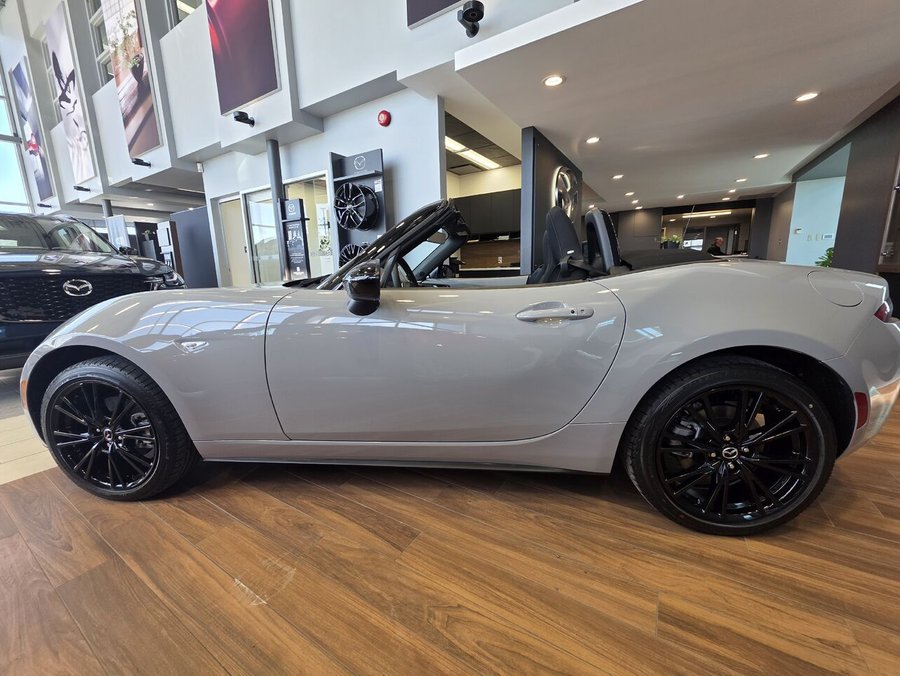Mazda MX-5 2026 2026 Gris aéro métallisé