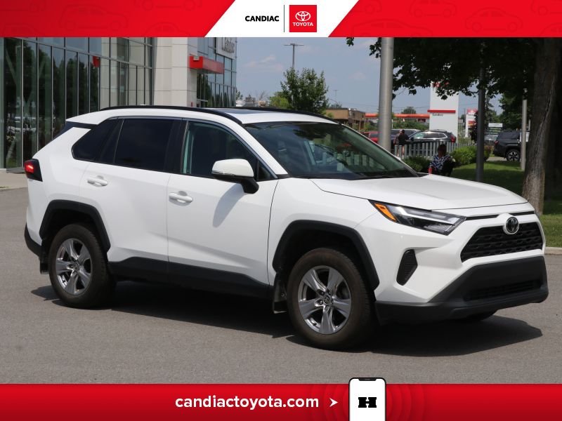 2022 Toyota Rav 4 White Laval - photo #0