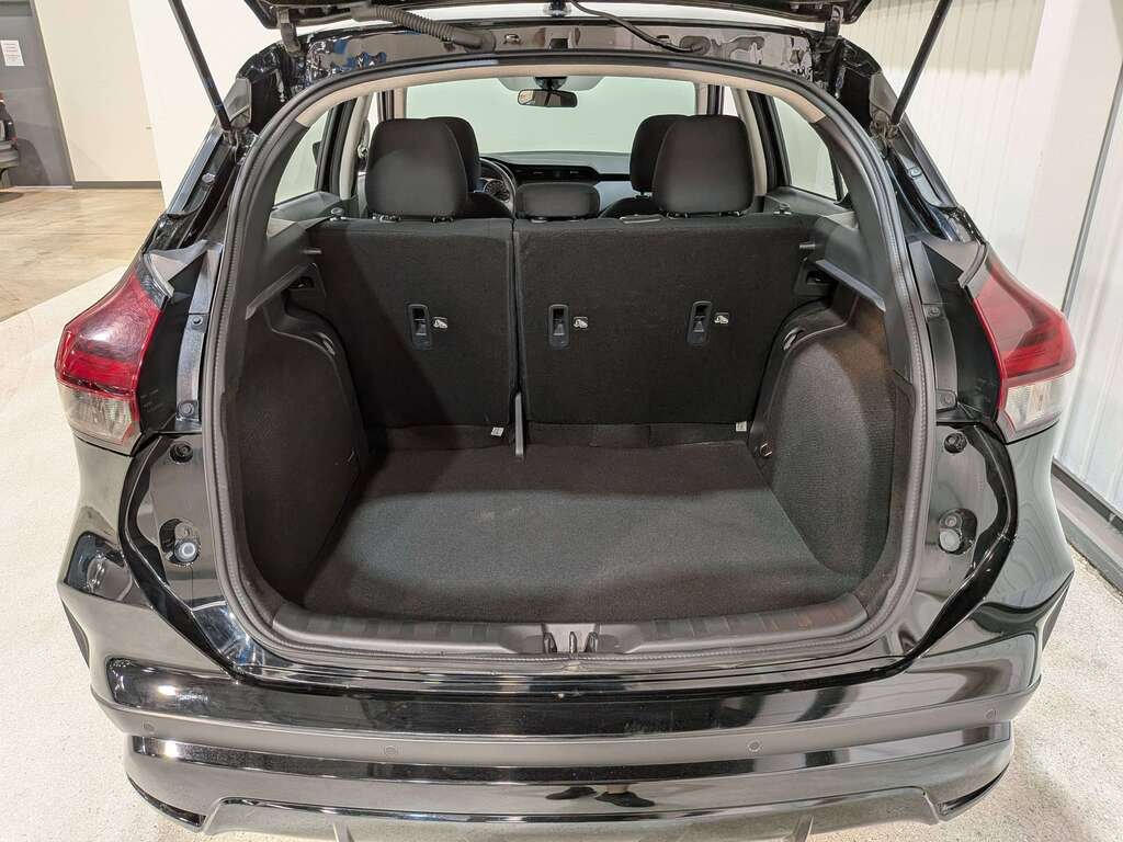 2024 Nissan Kicks S FWD Black Val-David - photo #8