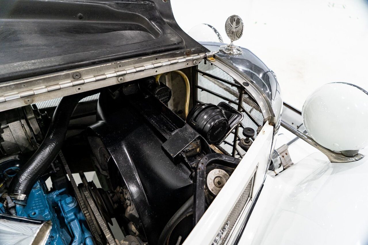 1981 Phillips Motor Car Berlina Coupe Only 1 of 78 produced. Very rare | PRIX EN USD White Montreal - photo #48
