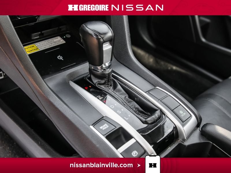 2018 Honda Civic Red Blainville - photo #23