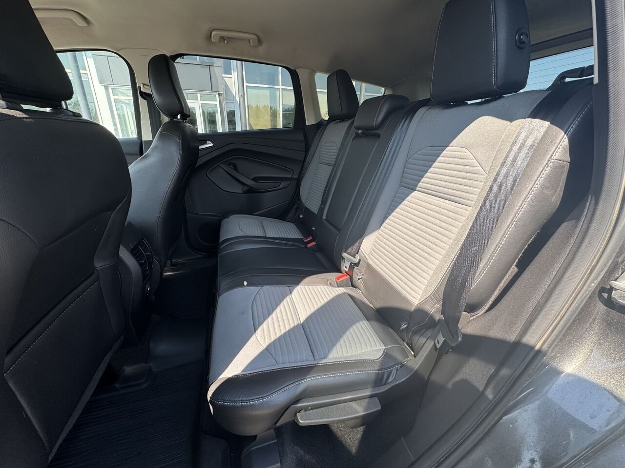 2018 Ford Escape SE AWD Grey Granby - photo #12
