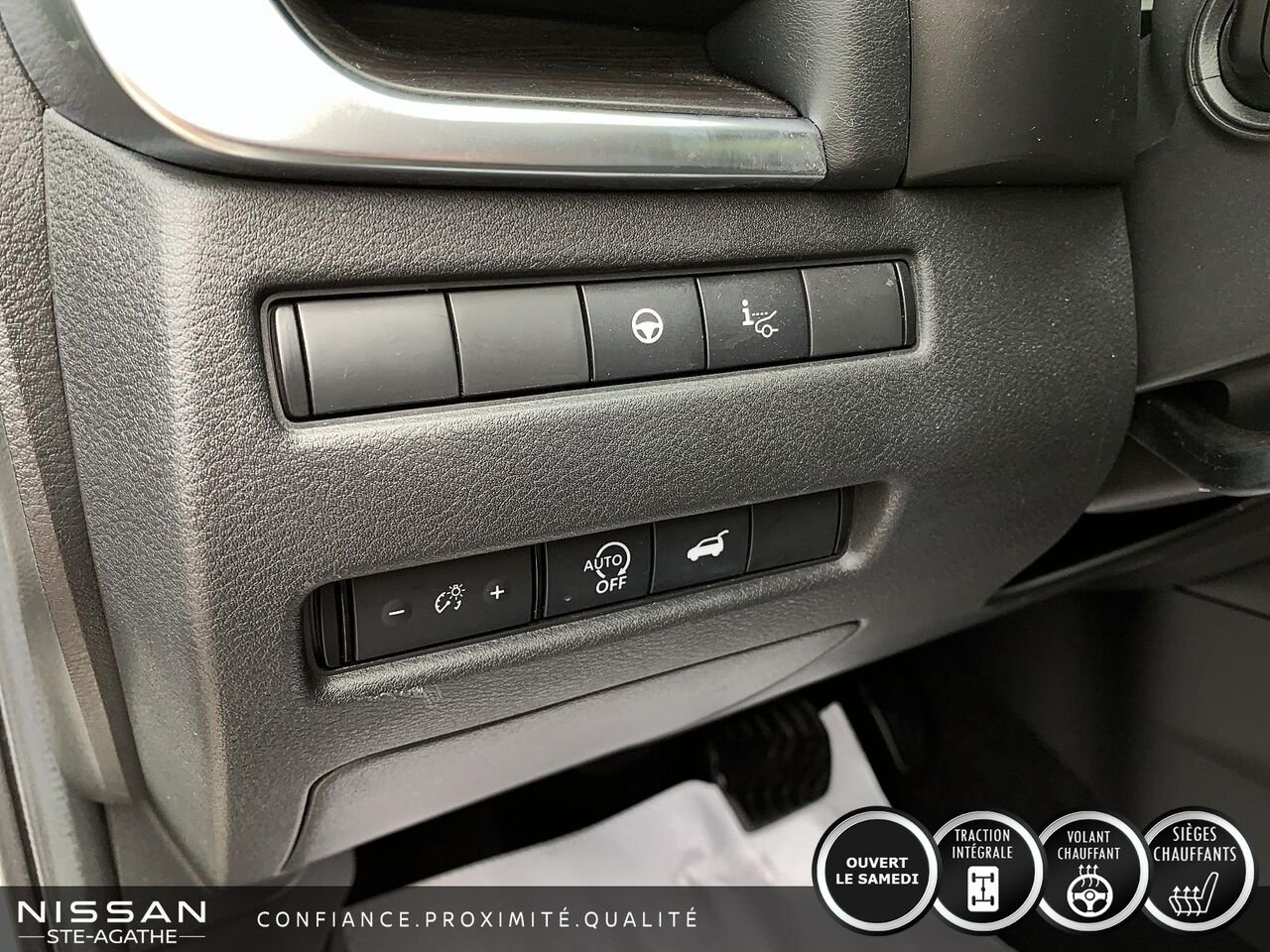 Nissan Rogue 2023 Blanc Saint-Jérôme - photo #14