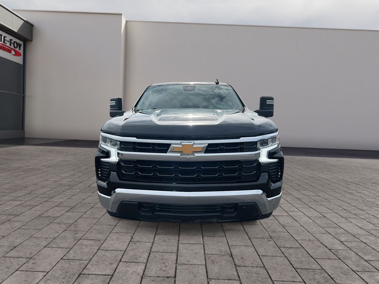 Chevrolet Silverado 1500 2022 Noir Québec - photo #1