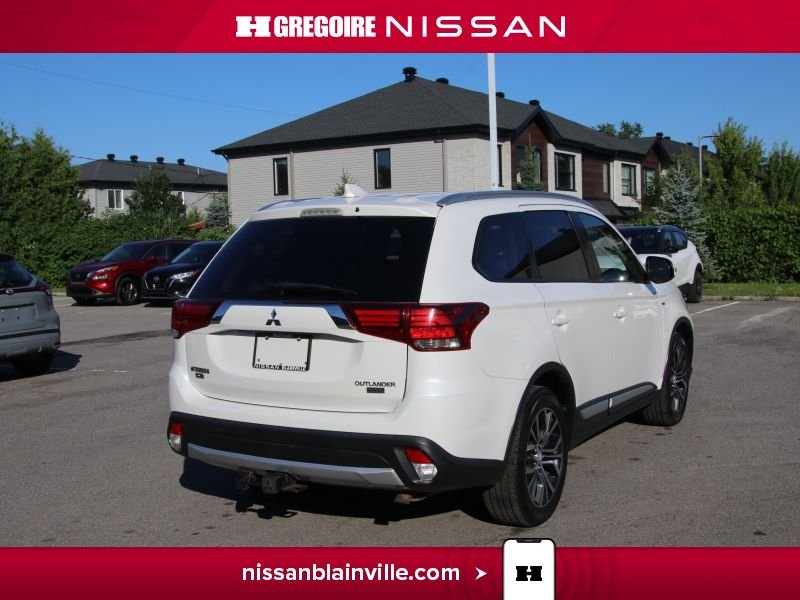2018 Mitsubishi Outlander White Laval - photo #8