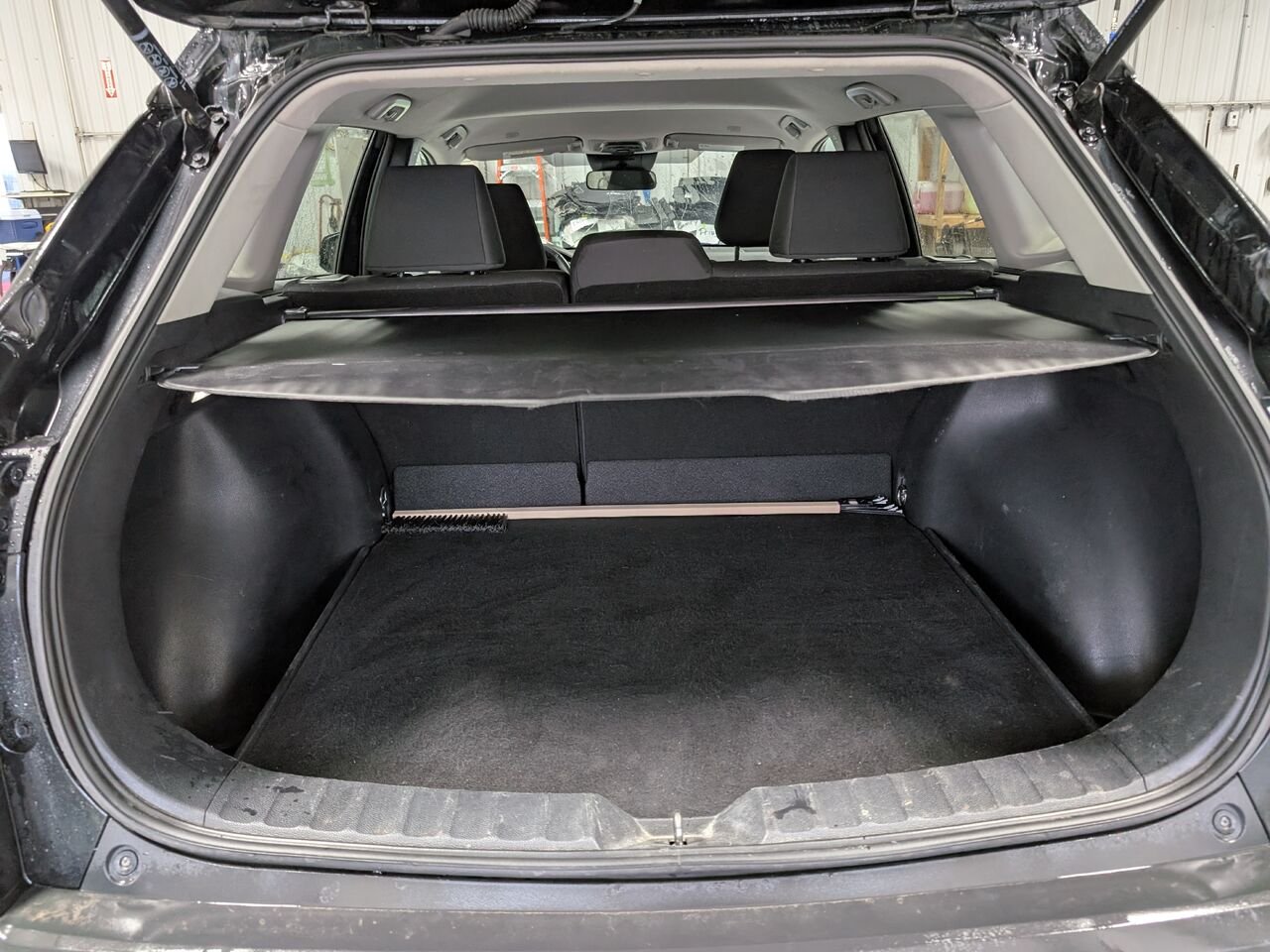 Toyota Corolla Cross LE/SIÈGES CHAUFFANTS/VOLANT CHAUFFANT/CAMÉRA DE RECUL/BLUETOOTH/AC 2024 Noir de jais mica Sherbrooke - photo #20