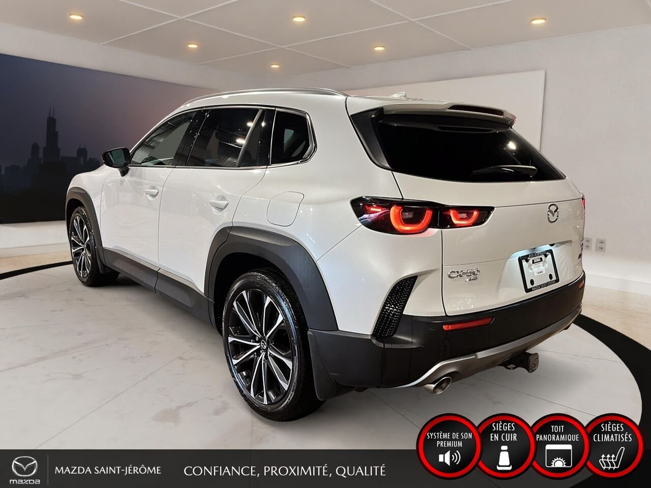 2023 Mazda CX-50 GT avec moteur turbo | TOIT PANO | TOWING PACK | CUIR | AWD | White Saint-Jérôme - photo #8