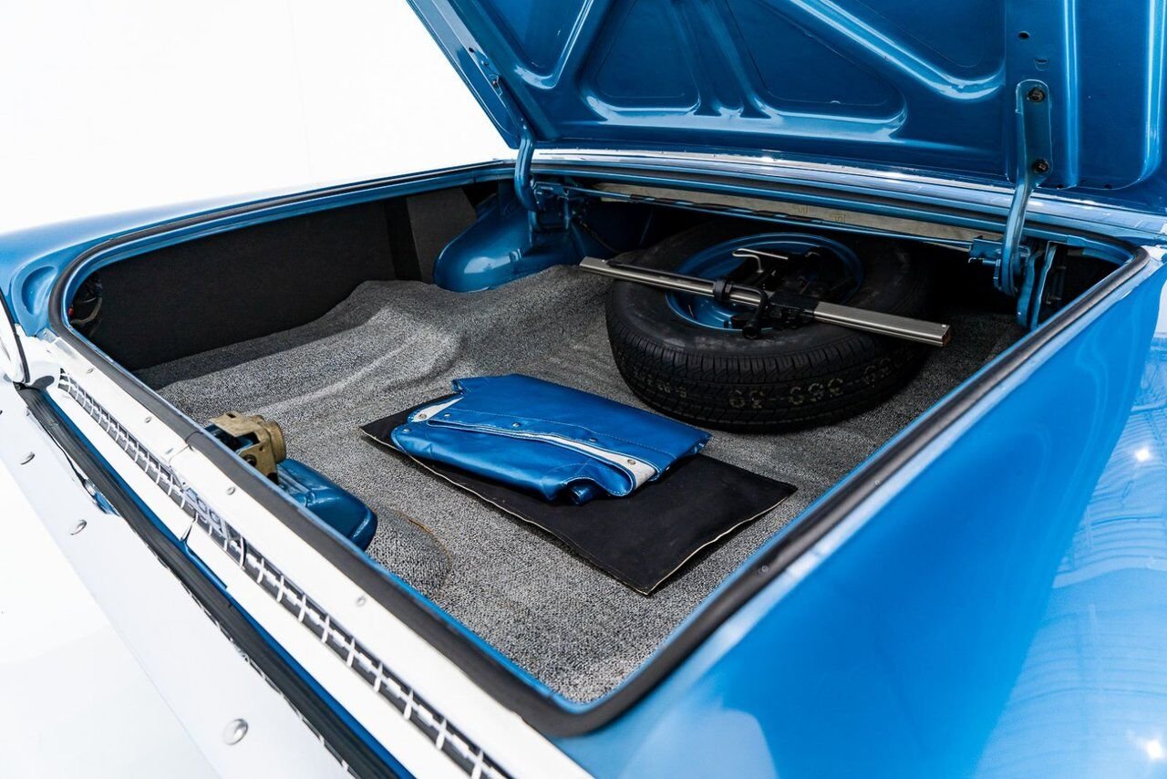 Ford Galaxie 500 *PRIX EN USD* 406 Cu In TriPower 4-Speed Convertible 1963 Bleu Montréal - photo #55