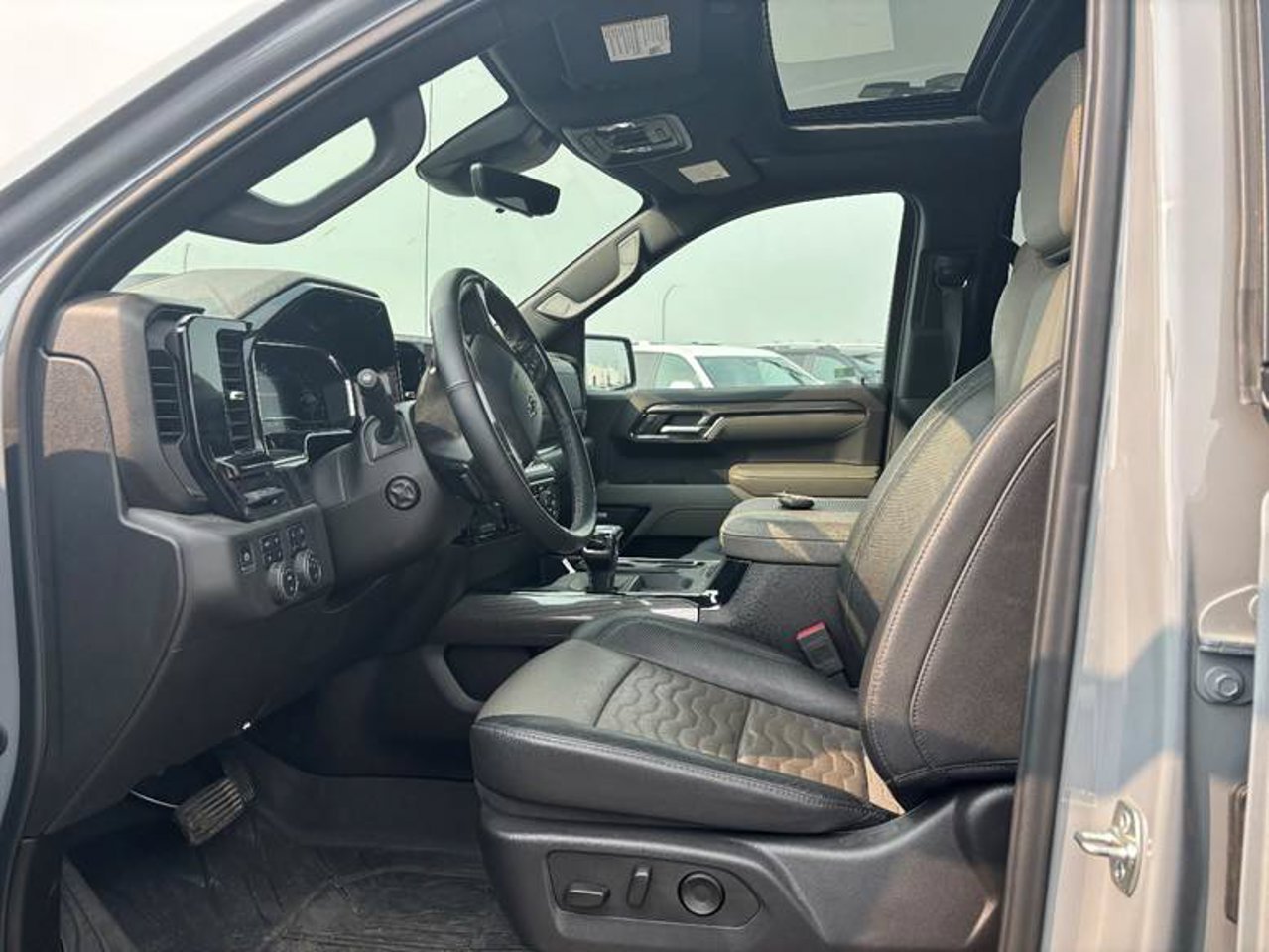 2025 Chevrolet Silverado 1500 4WD Crew Cab 147 ZR2 Grey Sherwood Park - photo #5
