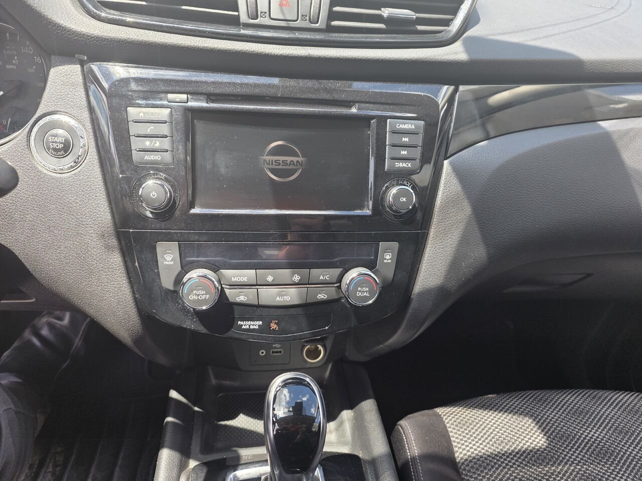 2019 Nissan Qashqai Black  - photo #13