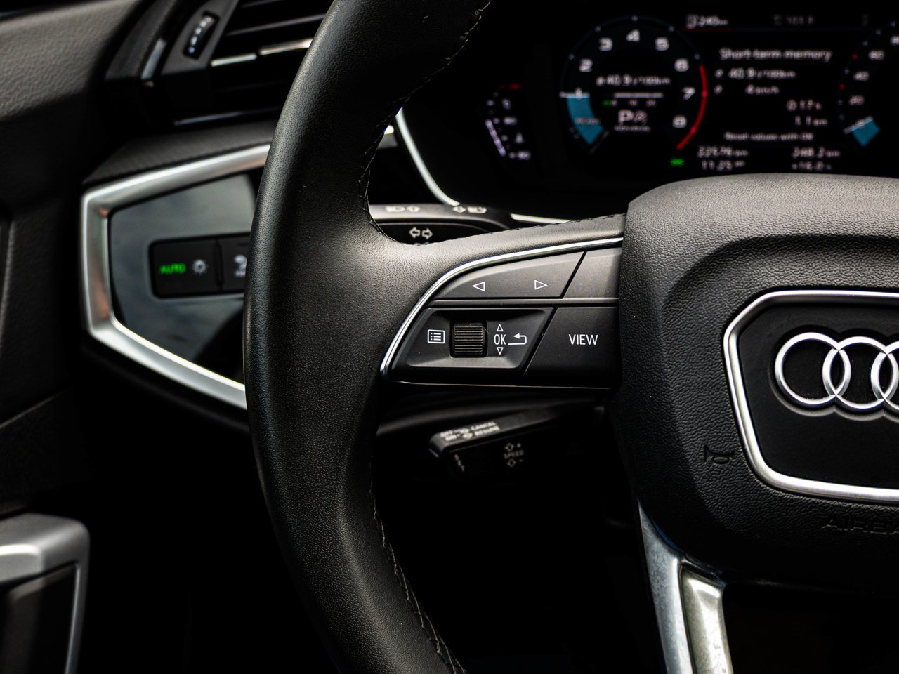 2025 Audi Q3 40 TFSI quattro White Sherwood Park - photo #20