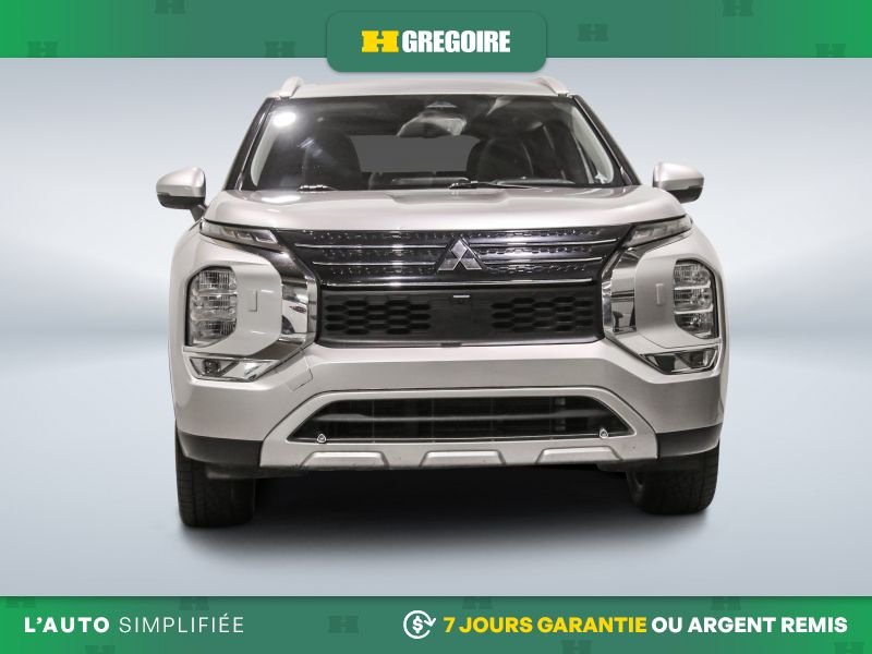 Mitsubishi Outlander 2023 Gris Blainville - photo #1