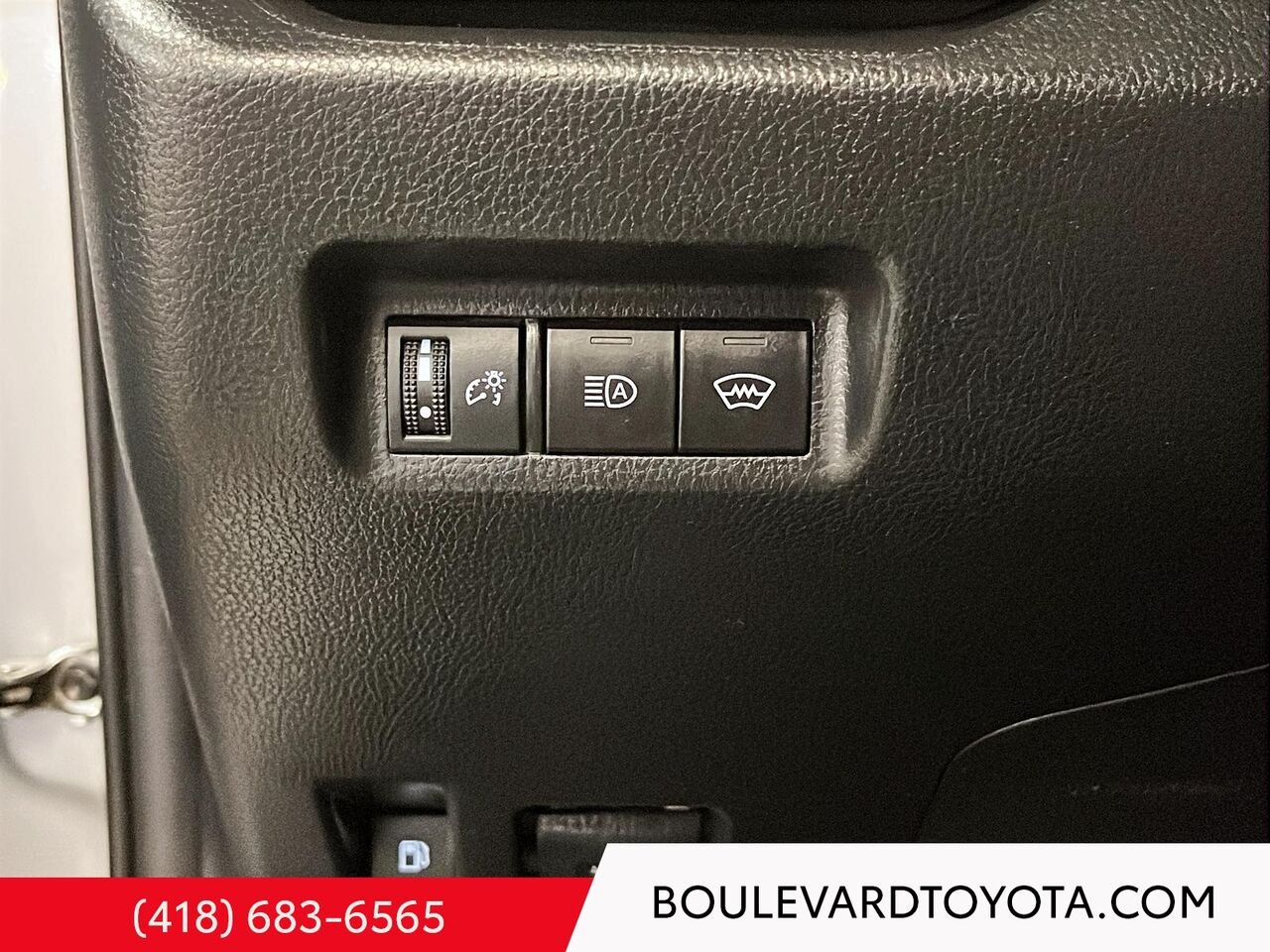 Toyota RAV4 99635A-107 | hybride LE TI 2023 Argent Québec - photo #10