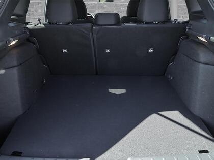 Nissan Kicks 2026 Blanc d'Aspen triple couche/Noir intense Blainville - photo #6
