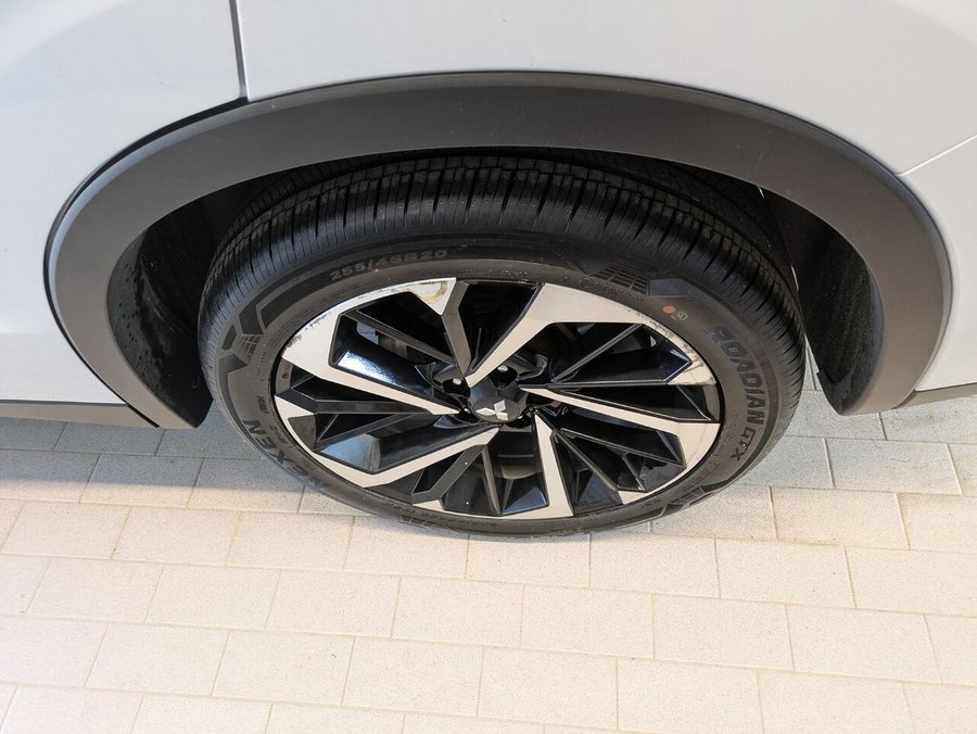 2023 Mitsubishi Outlander Plug-In Hybrid SEL AWD White