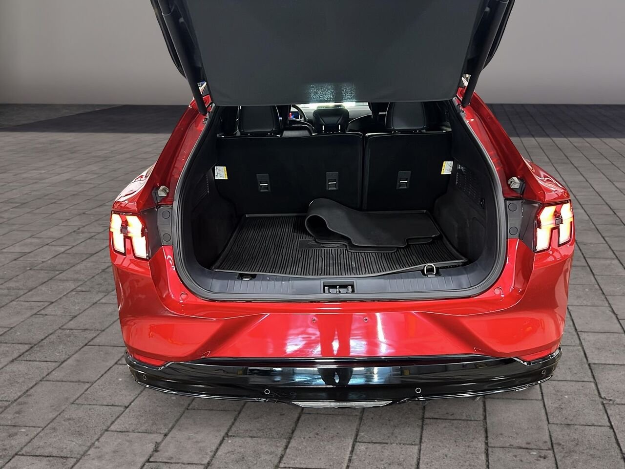 2023 Ford Mustang Mach-E Québec - photo #5