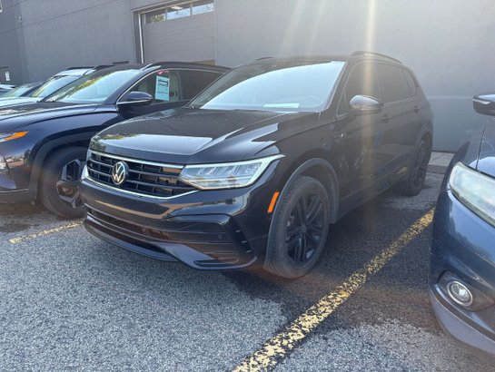 2022 Volkswagen Tiguan 2022 Black