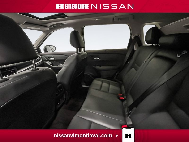 Nissan Rogue 2023 Blanc Laval - photo #17