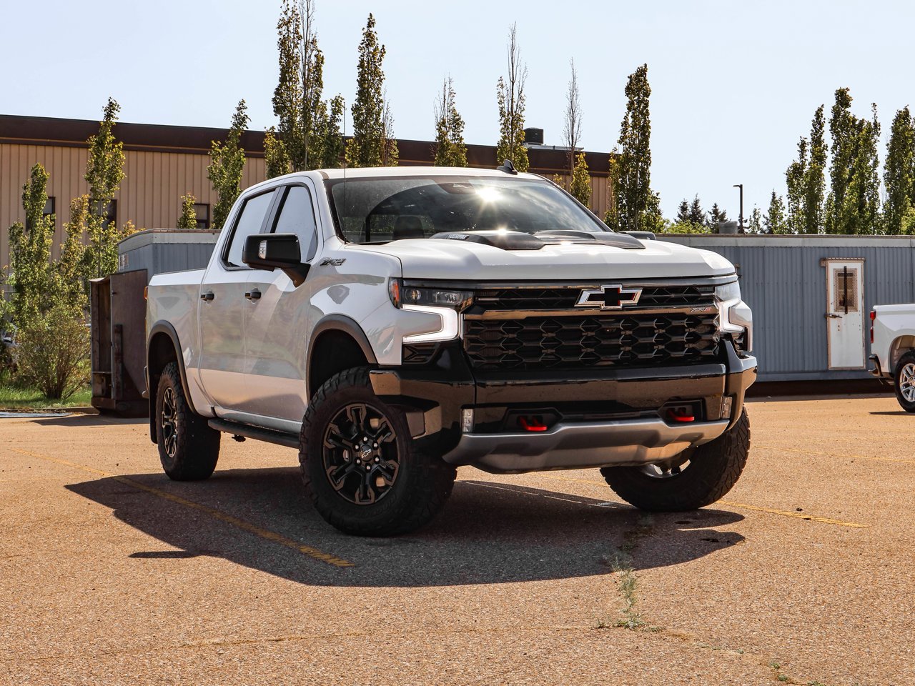 2024 Chevrolet Silverado 1500 4WD Crew Cab 147 ZR2 White Sherwood Park - photo #1