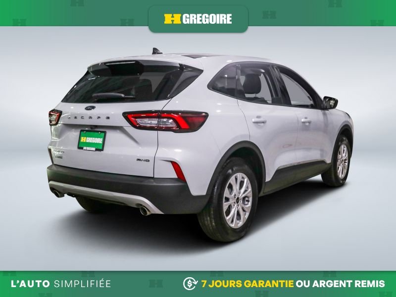 2025 Ford Escape Grey Laval - photo #7