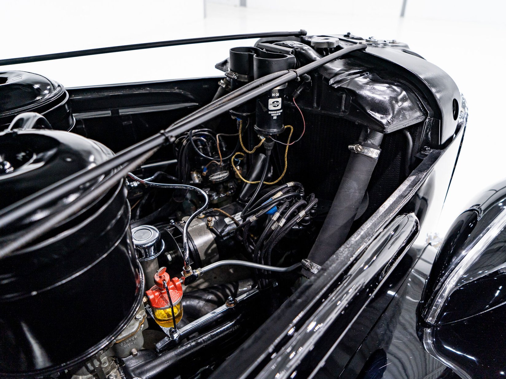 Cadillac Series 90 **PRICE IN USD**1 of 13 V16 1938 Noir Montréal - photo #15