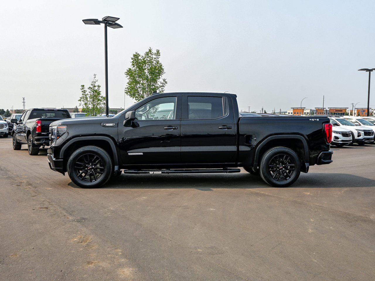 2024 GMC Sierra 1500 4WD Crew Cab 147 Elevation Black Sherwood Park - photo #9