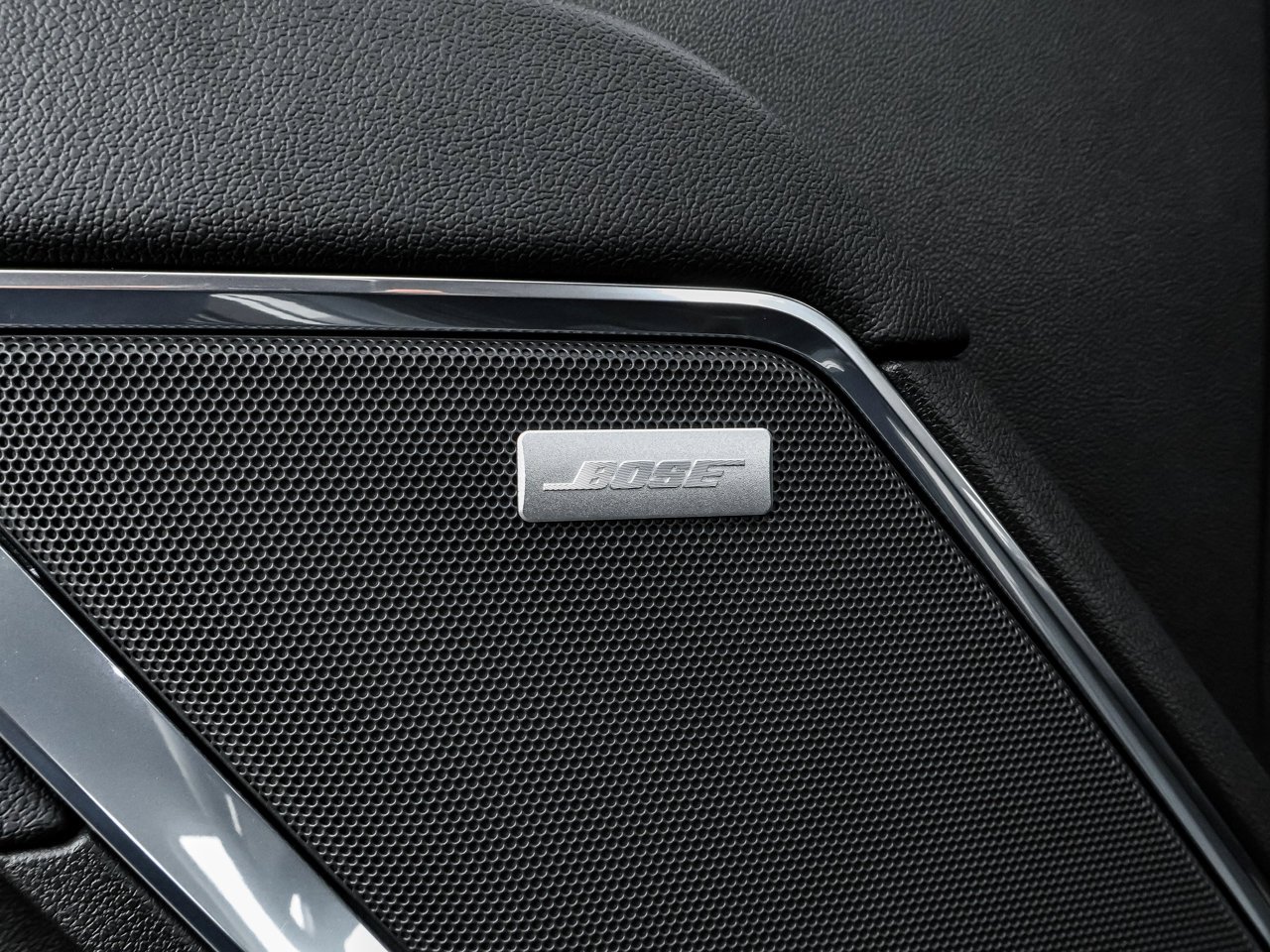 2024 GMC Sierra 1500 4WD Crew Cab 147 Elevation Grey Sherwood Park - photo #17