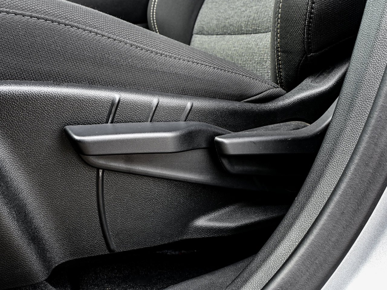 2026 GMC Terrain AWD 4dr Elevation Grey Sherwood Park - photo #16