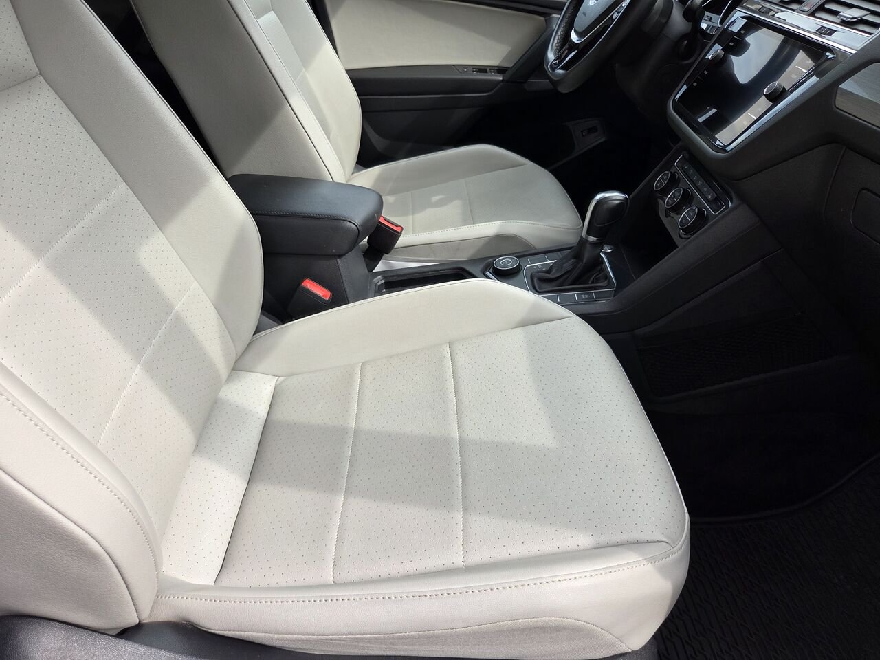 2019 VOLKSWAGEN TIGUAN Black Amos - photo #13