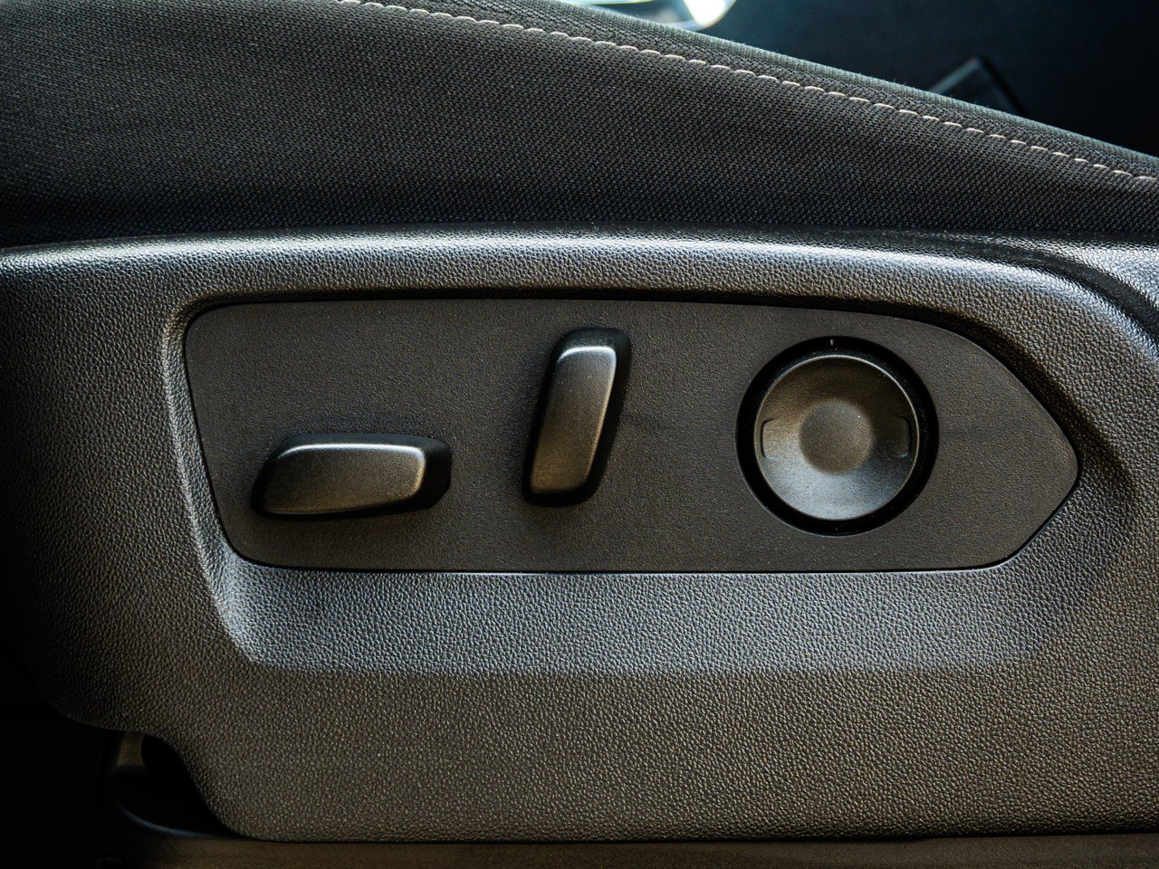 2024 Chevrolet Silverado 3500HD 4WD Crew Cab 159 LT Grey Sherwood Park - photo #18