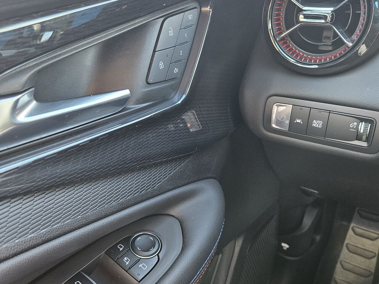 2025 Chevrolet Blazer EV RS 4 portes TA Black Thetford Mines - photo #8