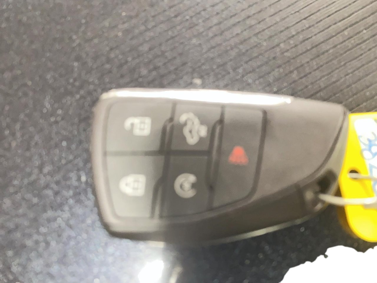 Chevrolet Silverado 1500 NIV 1GCUDEE89RZ382863 2024 Noir Chicoutimi - photo #16