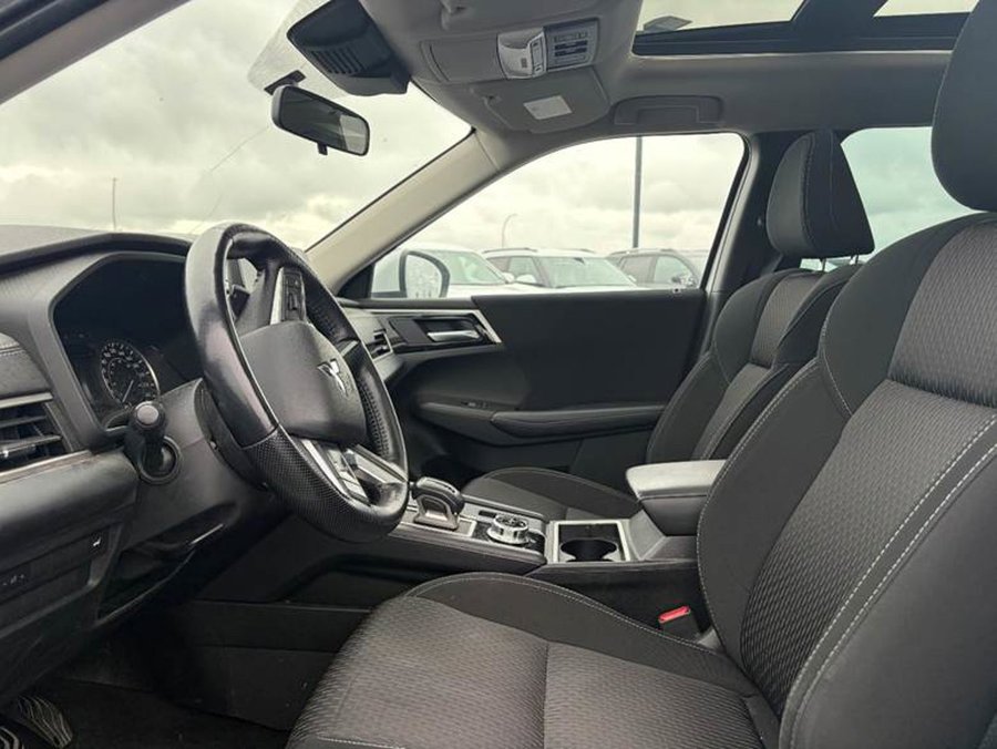 2022 Mitsubishi Outlander 2022 White