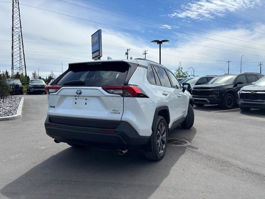 2024 Toyota RAV4 2024 White w/Black Roof