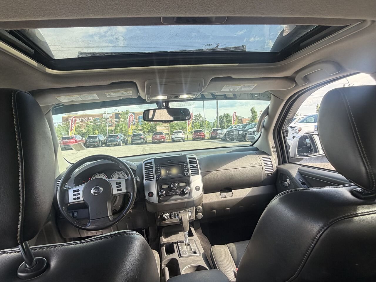 NISSAN FRONTIER PRO-4X SV cabine double 4x4 caisse longue BA 2018 Gris Gatineau - photo #11