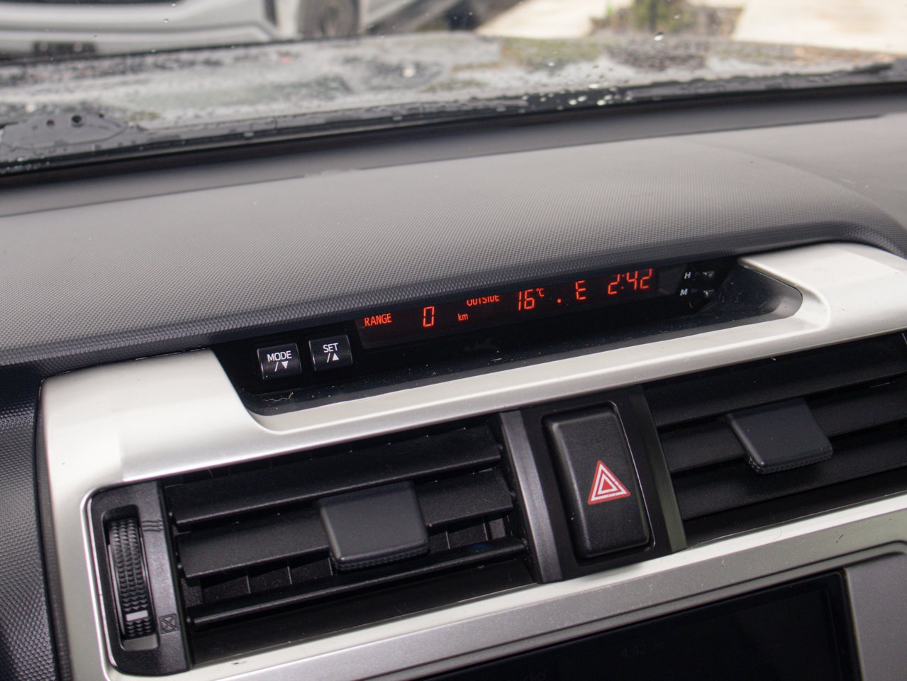 2013 Toyota 4Runner 4WD 4dr V6 SR5 Black Sherwood Park - photo #27