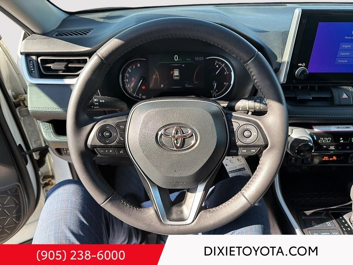 2024 Toyota RAV4 Power Sunroof, Heated Seats, Alloy Wheels, Heated Steering Wheel, Bluetooth White Mississauga - photo #21