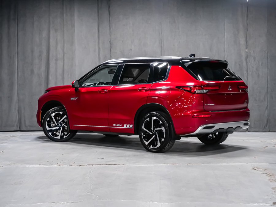 2025 Mitsubishi Outlander Plug-In Hybrid PHEV GT S-AWC SIEGES MASSAGE PANORAMIQUE GPS Red