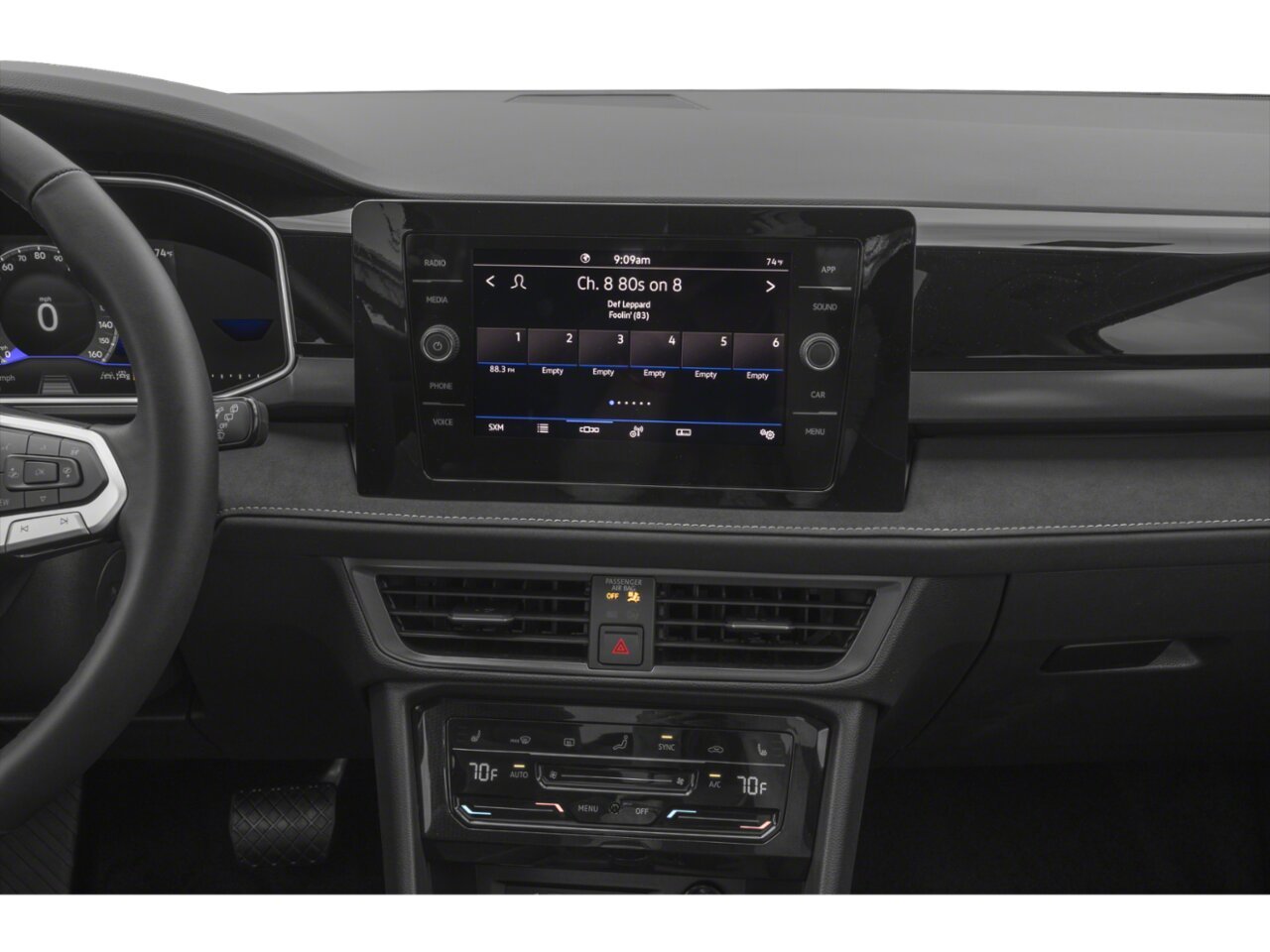 2026 Volkswagen Taos Alpine Gray w/Black Roof Rouyn-Noranda - photo #8