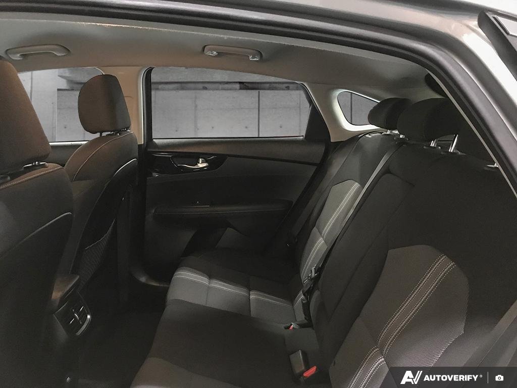 2023 Kia Forte5 2601570A | EX gray Edmonton - photo #22