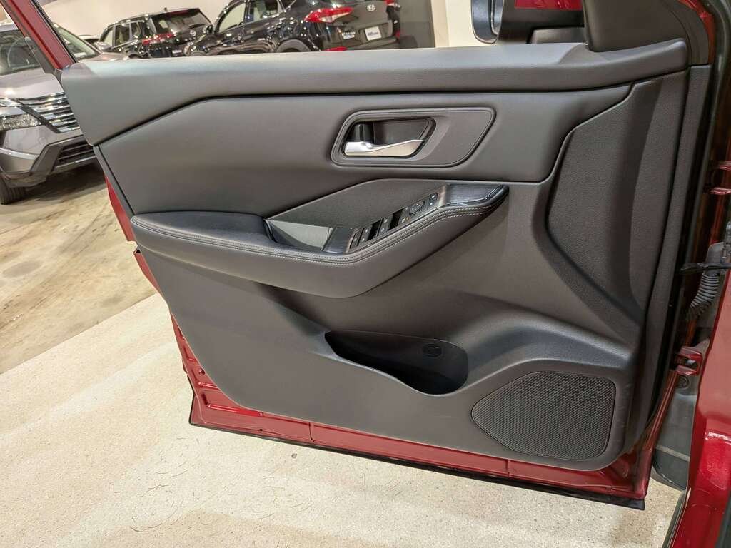 Nissan Rogue AWD SV Moonroof 2024 Rouge Val-David - photo #33