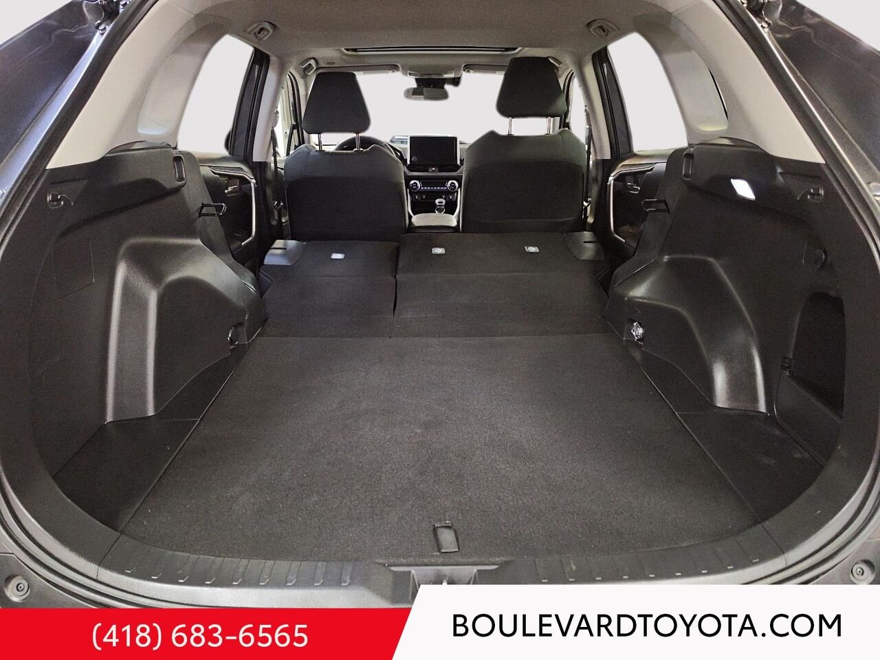 Toyota RAV4 99855A-135 | XLE, AWD 2025 Gris Québec - photo #20