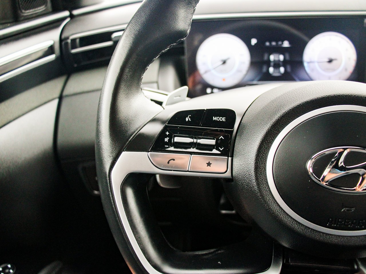 2024 Hyundai Santa Cruz Ultimate AWD White Sherwood Park - photo #18