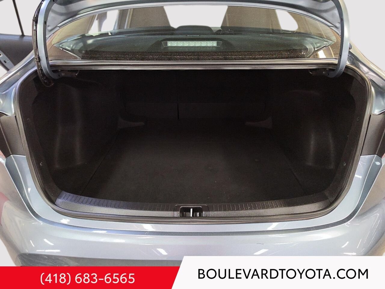 Toyota Corolla 100082A-92 | LE 2022 Argent Québec - photo #18